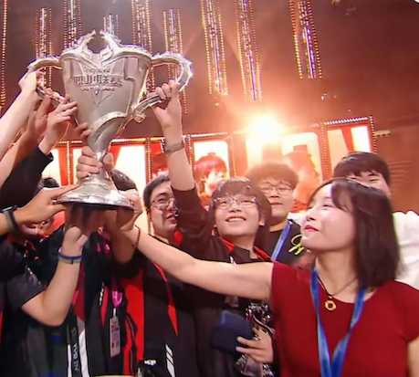 奶茶加盟致富攻略:热门品牌精选,快速上手秘诀!